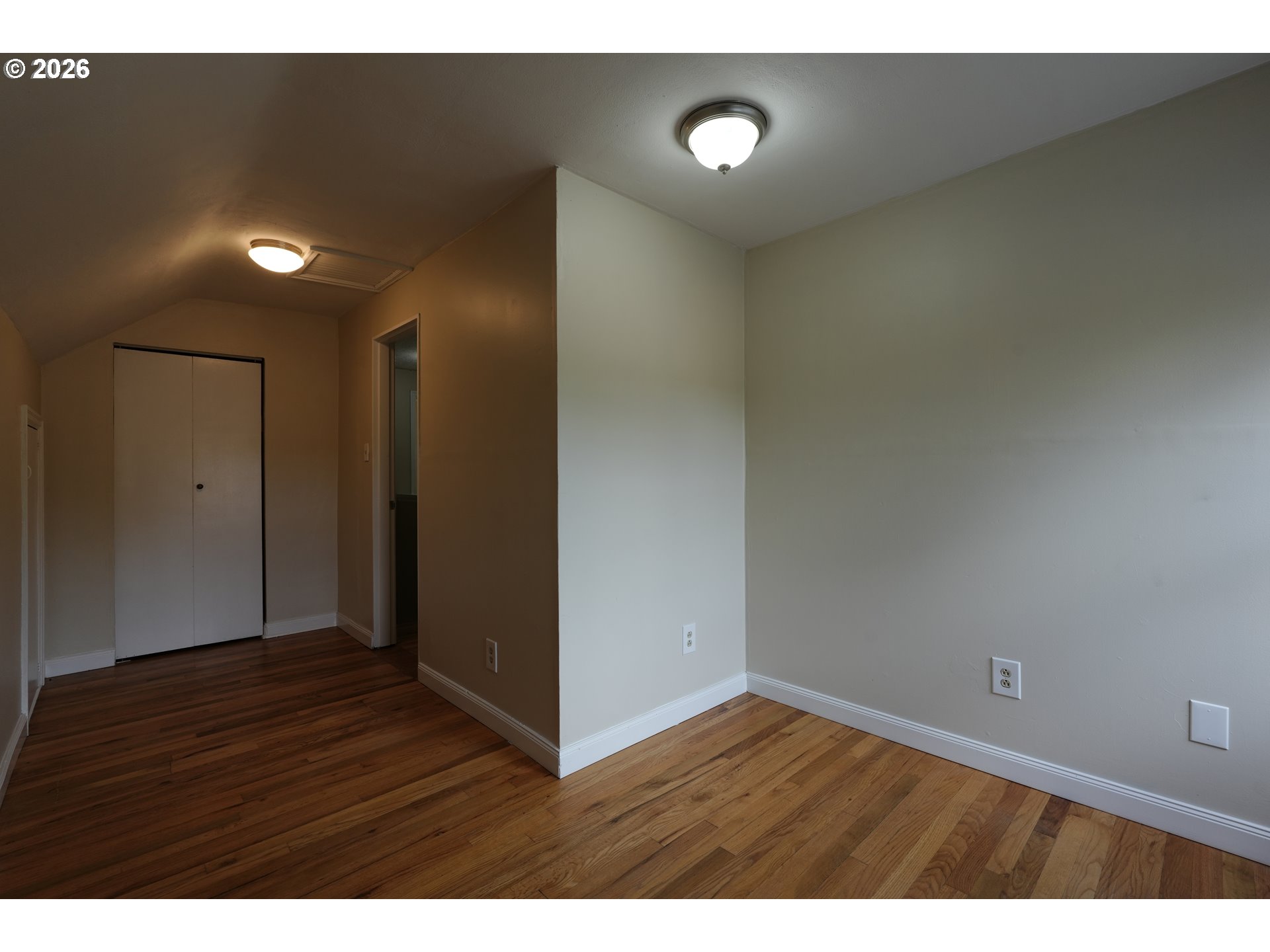 7925 Southwest 11th Avenue Portland, OR 97219 - Photo 29 of 39