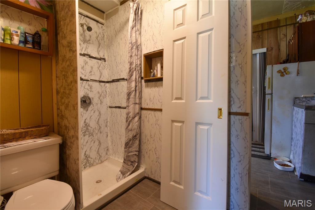 418 East Elm Street Gillespie, IL 62033 - Photo 8 of 20