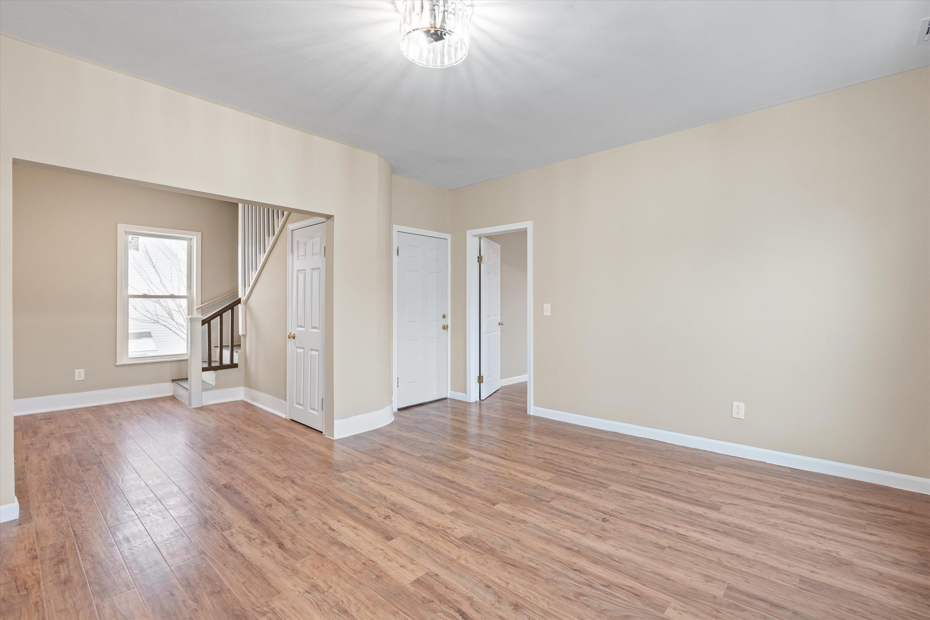 347 Spruce Street Manchester, NH 03103 - Photo 19 of 60