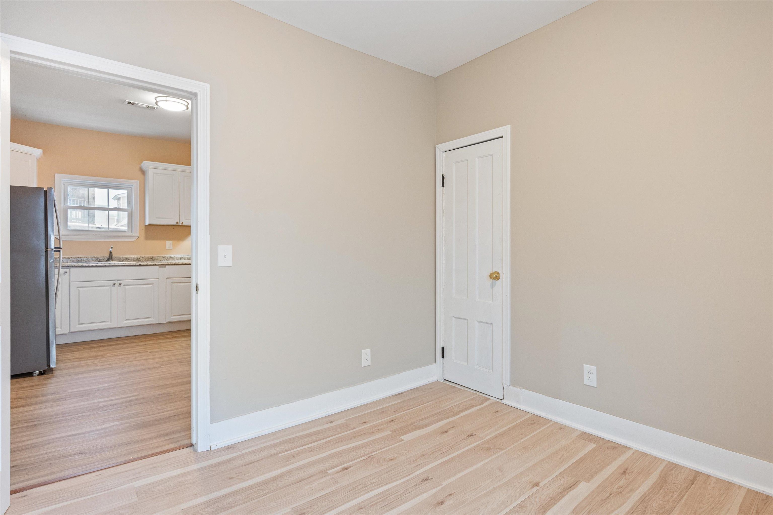 347 Spruce Street Manchester, NH 03103 - Photo 26 of 60