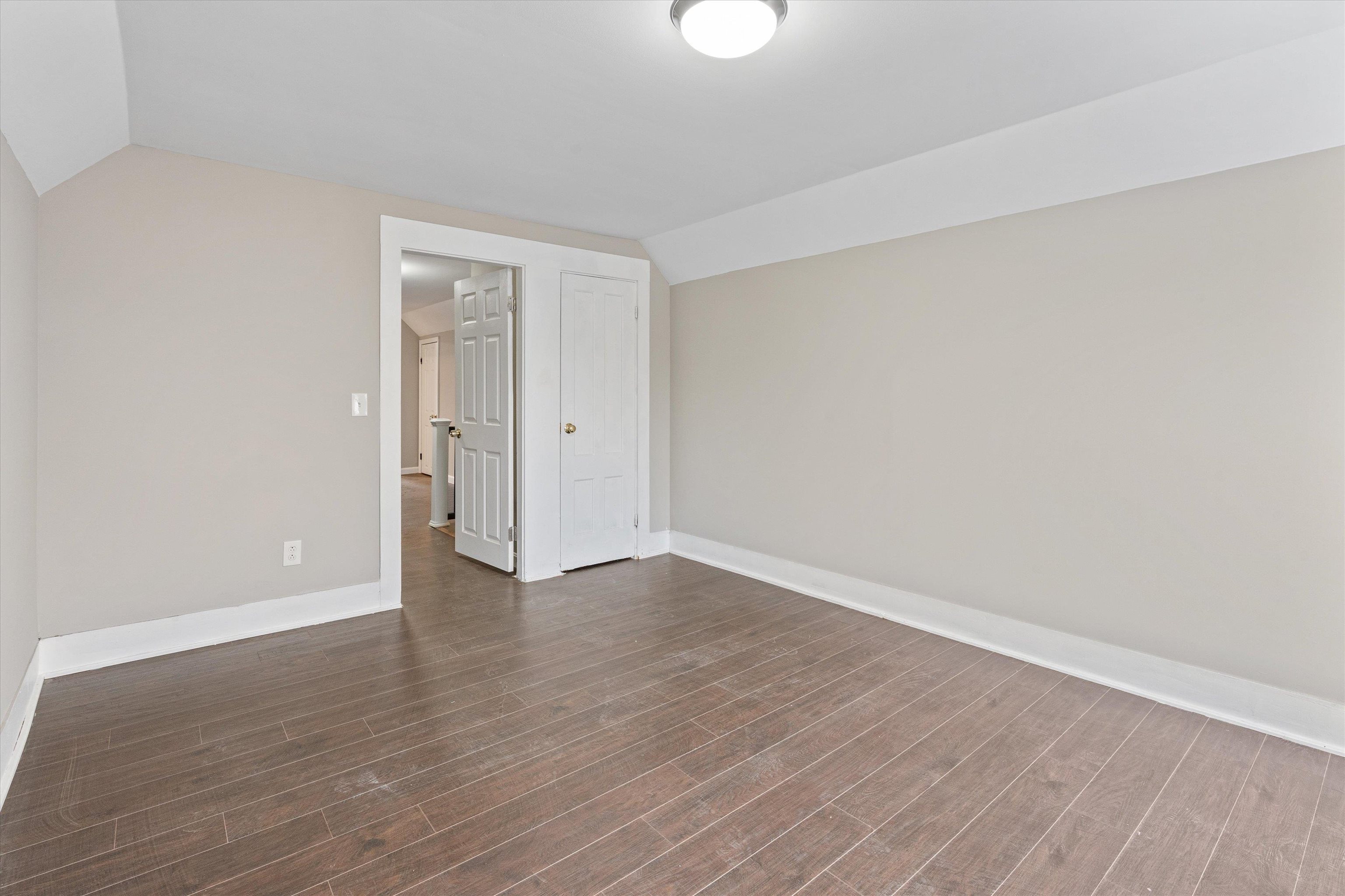 347 Spruce Street Manchester, NH 03103 - Photo 33 of 60