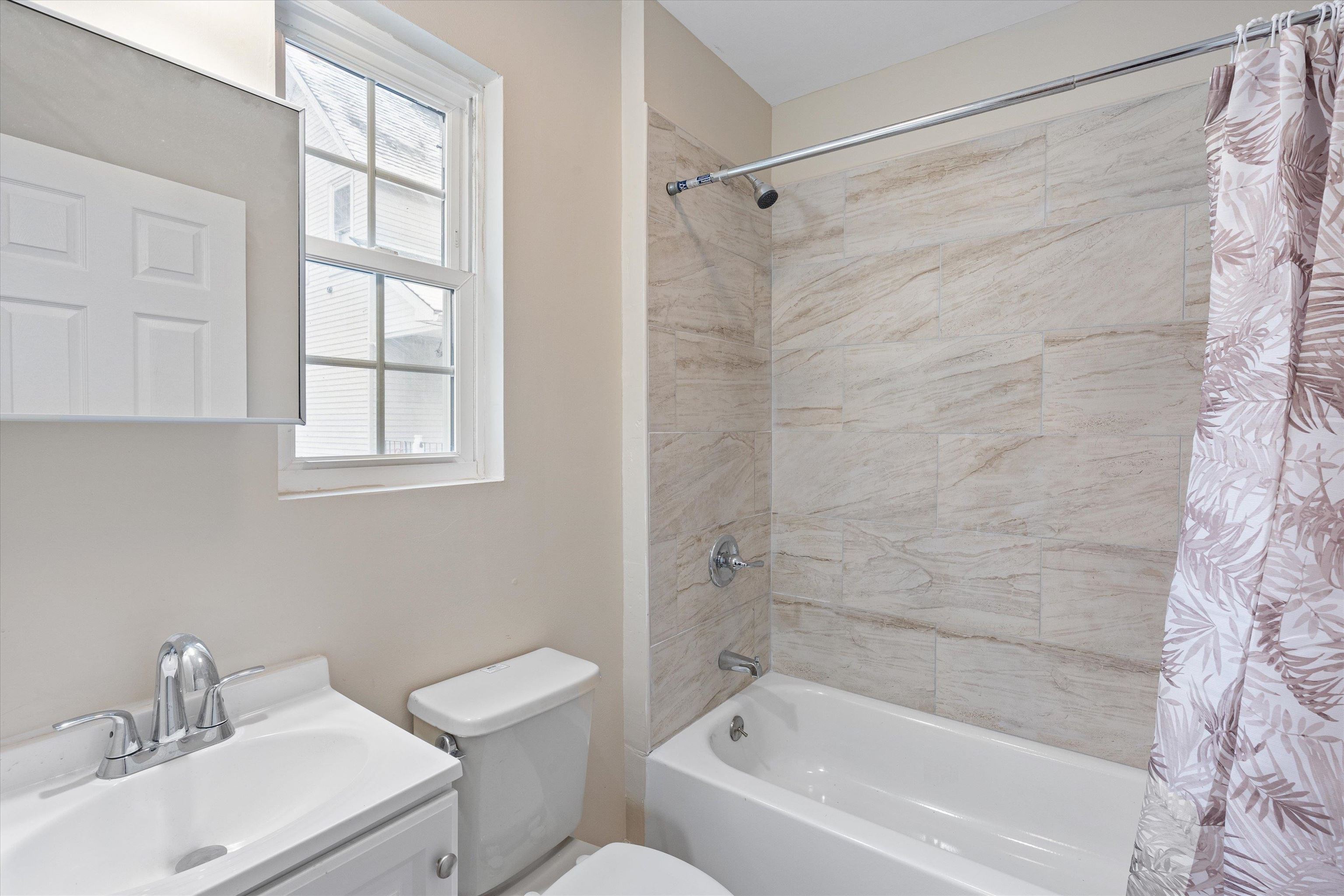 347 Spruce Street Manchester, NH 03103 - Photo 48 of 60