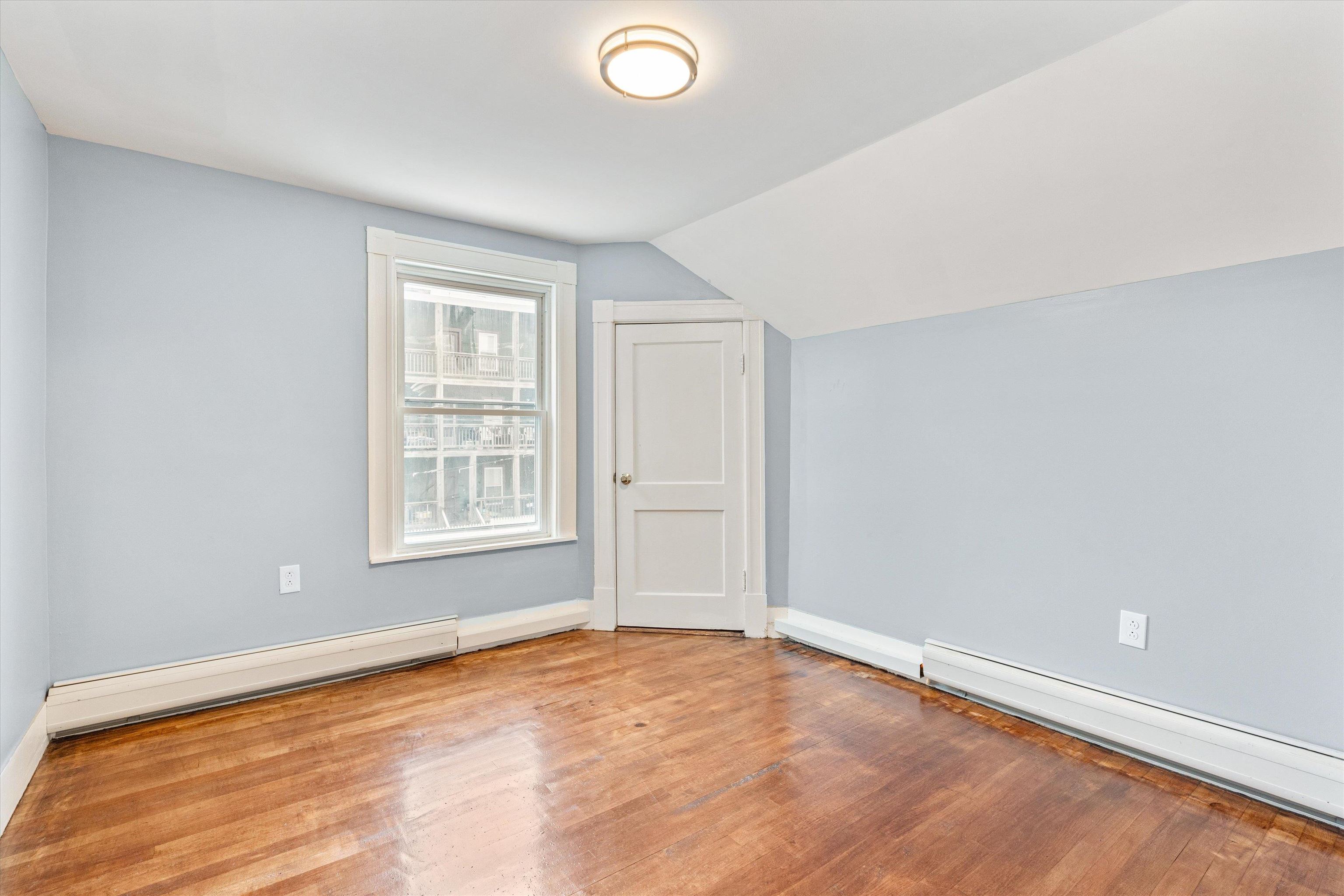 347 Spruce Street Manchester, NH 03103 - Photo 55 of 60