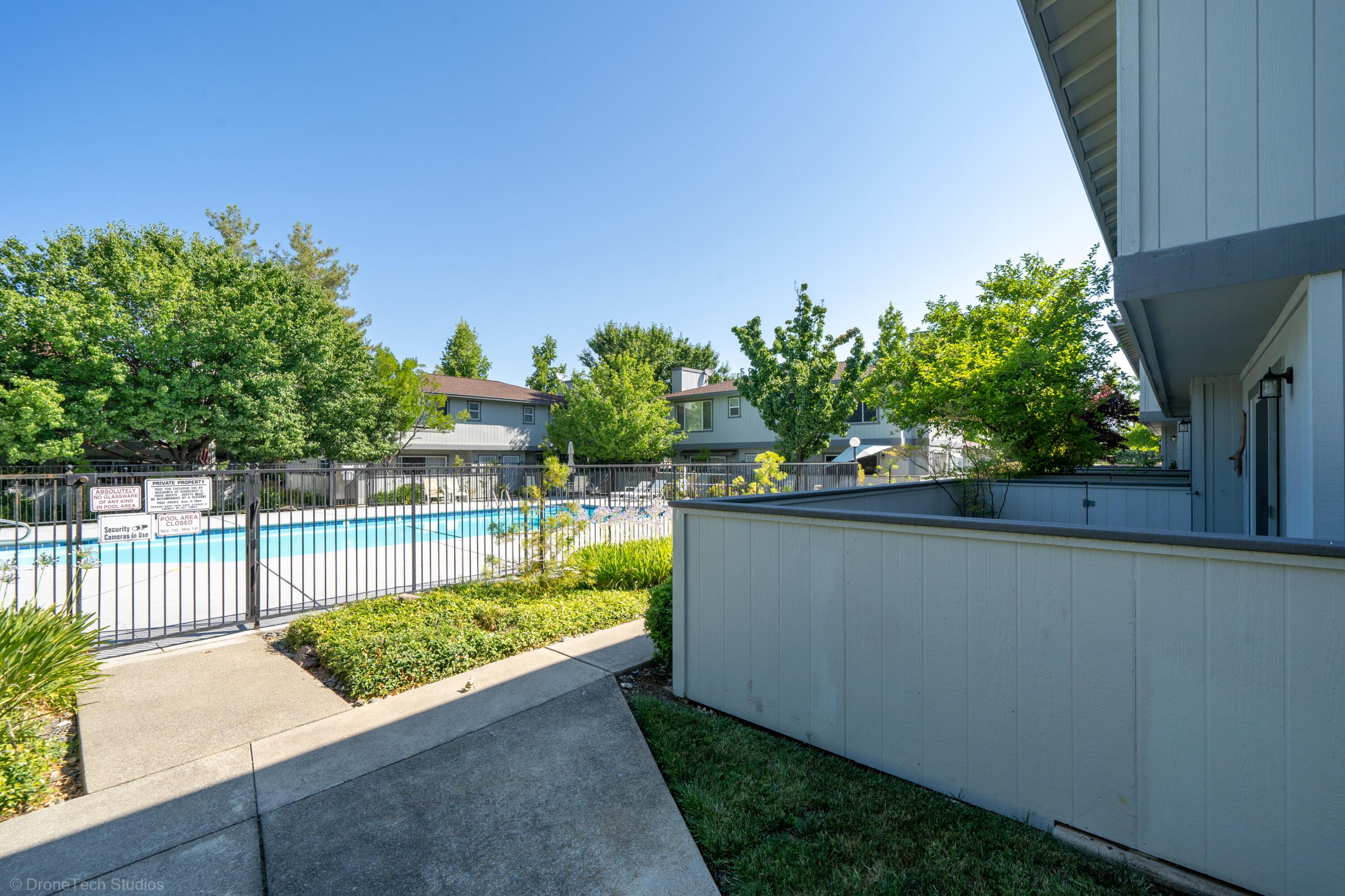 200 Ridgetop Drive, Unit 19 Redding, CA 96003 - Photo 34 of 53 a view of a balcony with potted plants