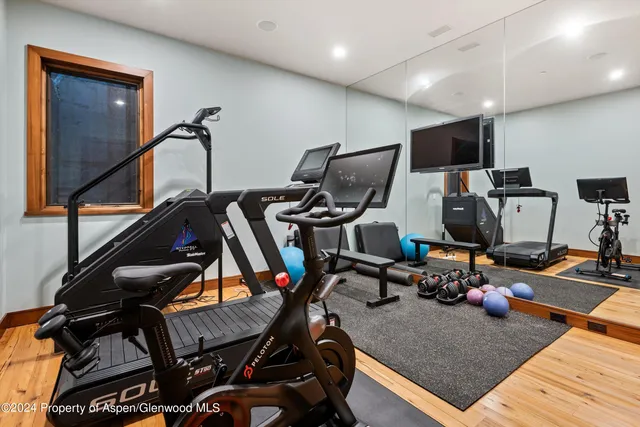 $400,000 | 970 Powder Lane, Aspen, CO 81611