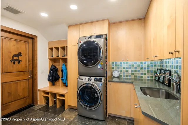 $400,000 | 970 Powder Lane, Aspen, CO 81611