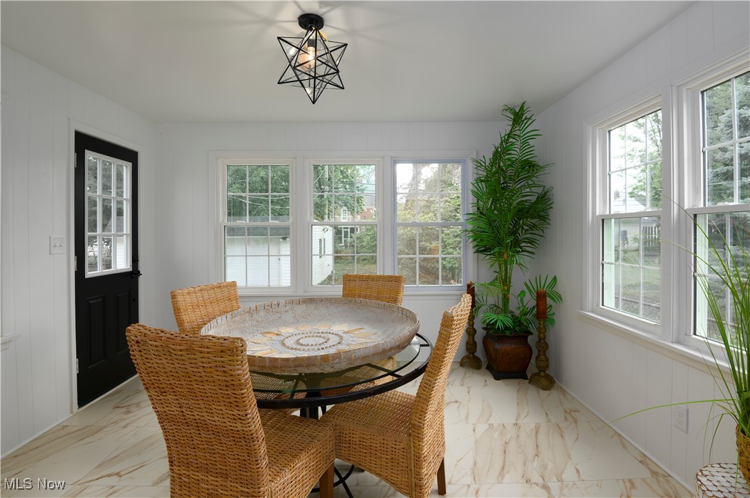 3554 Stoer Road Shaker Heights, OH 44122 - Photo 9 of 41 Gallery Image 9