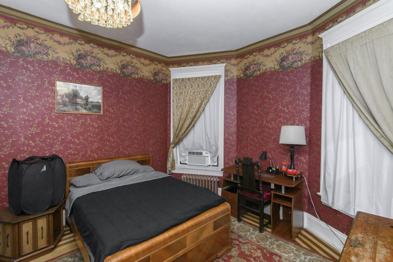 406 South 3rd Street Watertown, WI 53094 - Photo 6 of 30 Main Floor Bedroom