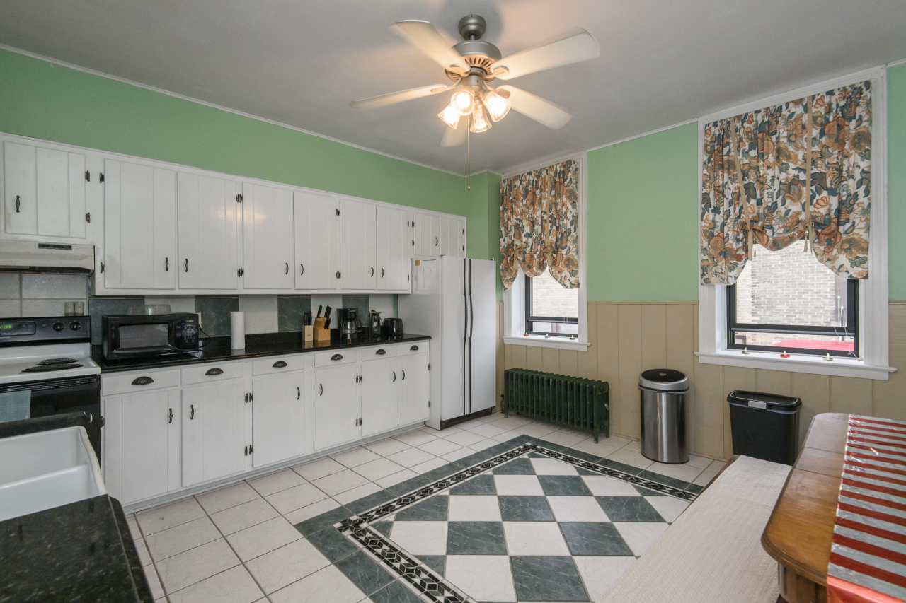 406 South 3rd Street Watertown, WI 53094 - Photo 7 of 30 Spacious Kitchen