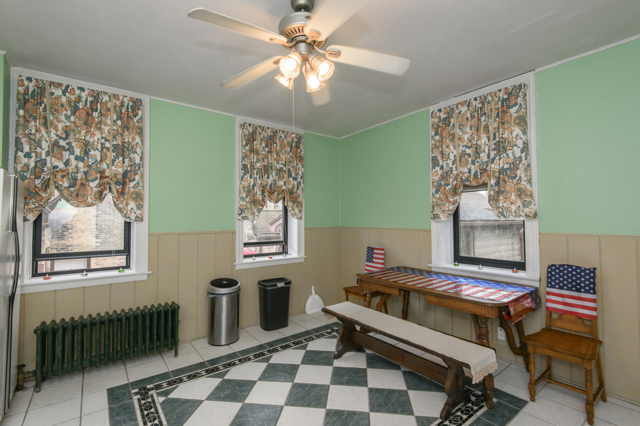 406 South 3rd Street Watertown, WI 53094 - Photo 9 of 30 Kitchen Eating Area