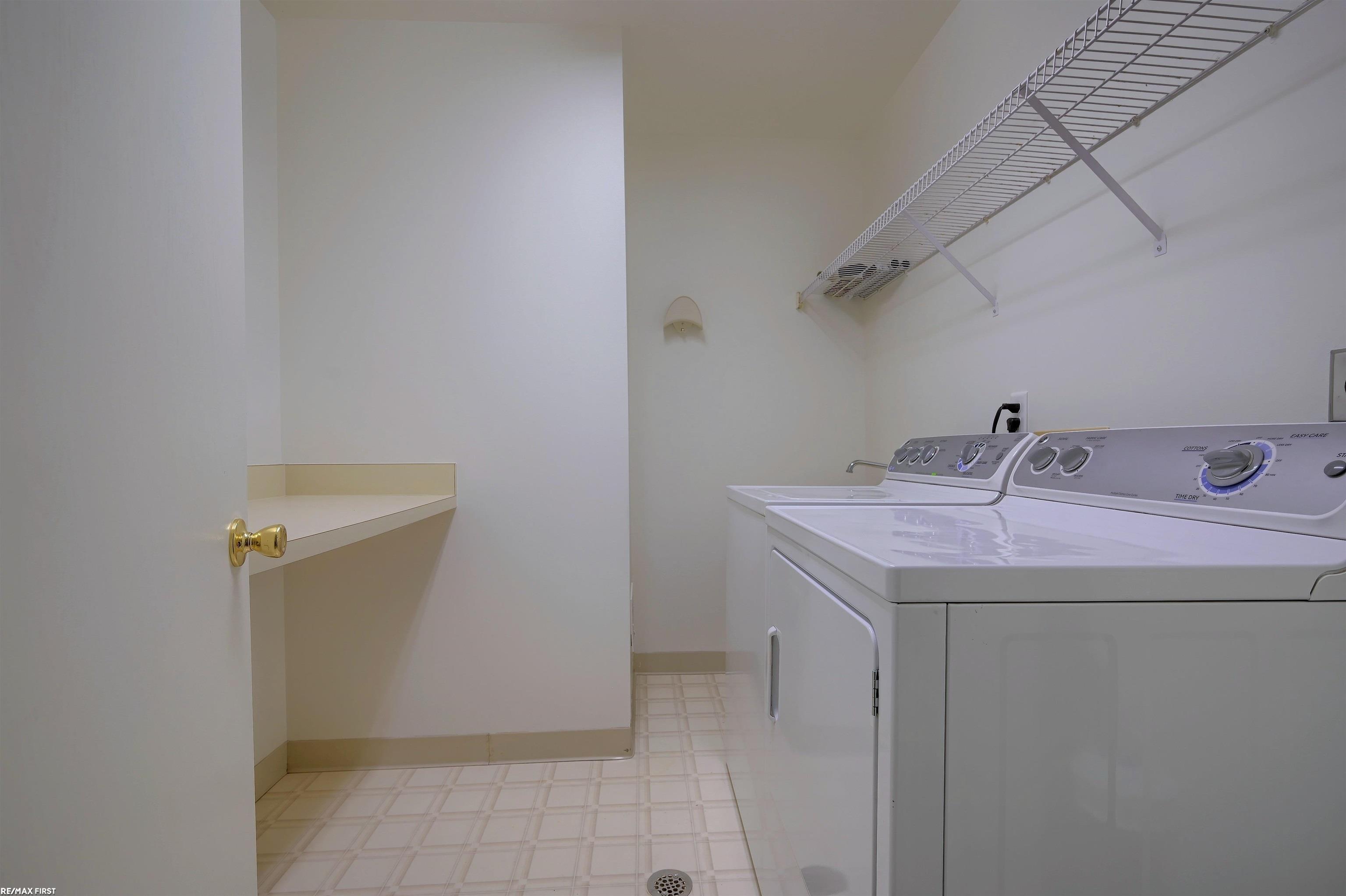 2131 Rochelle Park Drive Rochester Hills, MI 48309 - Photo 11 of 25