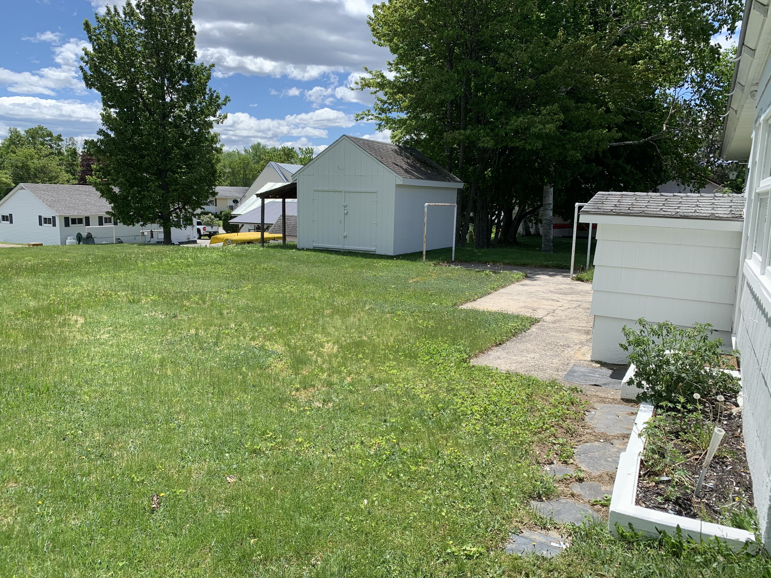 49 Michigan Street Millinocket, ME 04462 - Photo 3 of 17 16F2E2DF-295A-41E3-9C3D-CFE6F0AEF178