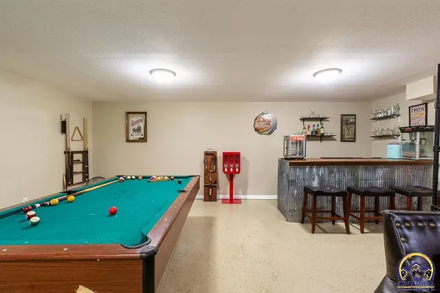 $295,000 | 21015 North Sail-A-Way Drive, Overbrook, KS 66524
