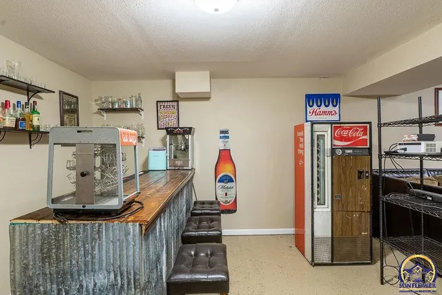 $295,000 | 21015 North Sail-A-Way Drive, Overbrook, KS 66524