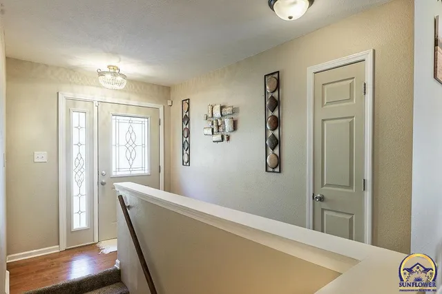 $295,000 | 21015 North Sail-A-Way Drive, Overbrook, KS 66524