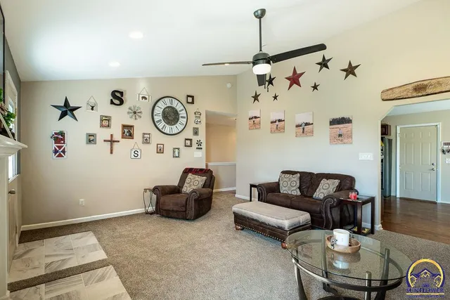 $295,000 | 21015 North Sail-A-Way Drive, Overbrook, KS 66524