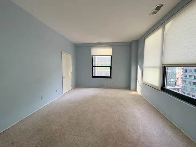 $599,900 | 130 South Canal Street, Unit 9M, Chicago, IL 60606