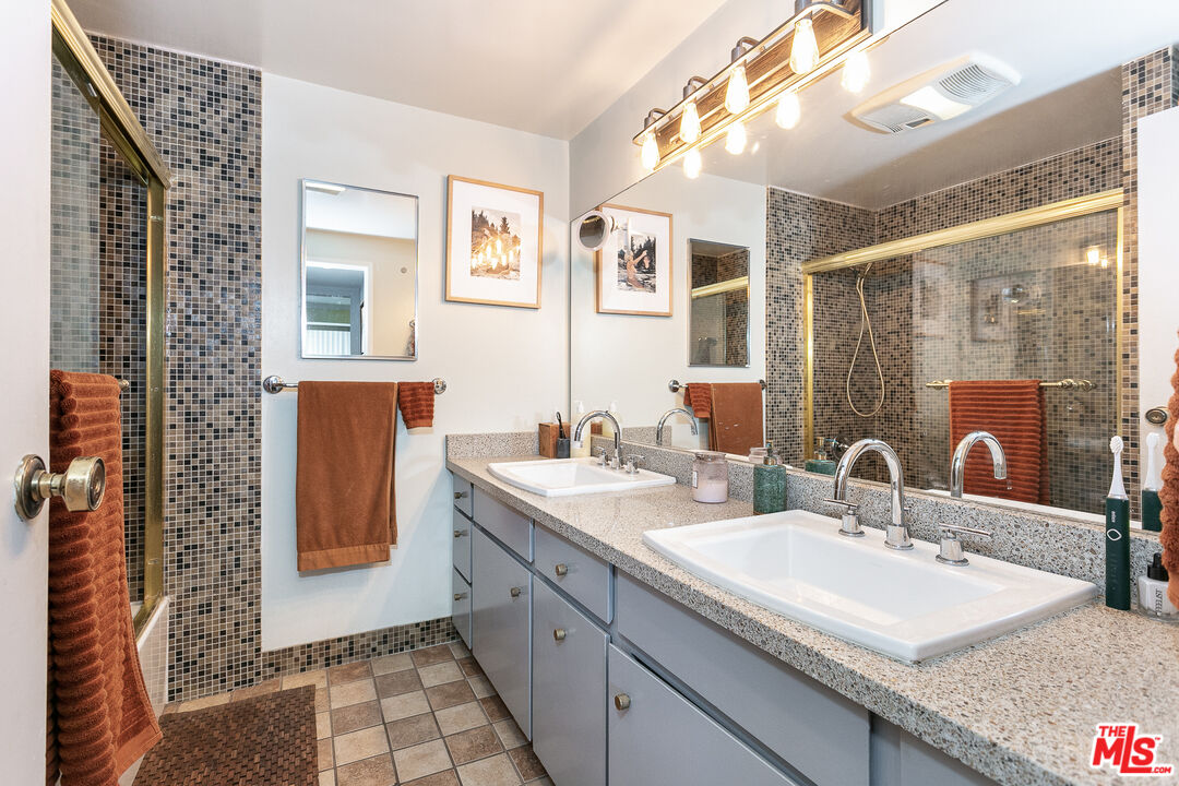 7135 Hollywood Boulevard, Unit 603 Los Angeles, CA 90046 - Photo 14 of 26