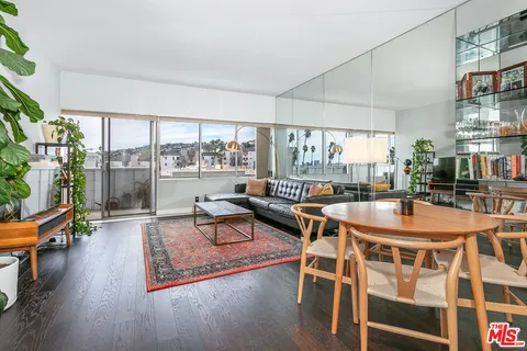 $3,400 | 7135 Hollywood Boulevard, Unit 603, Los Angeles, CA 90046