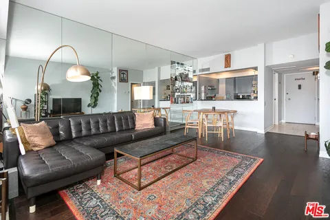 $3,400 | 7135 Hollywood Boulevard, Unit 603, Los Angeles, CA 90046