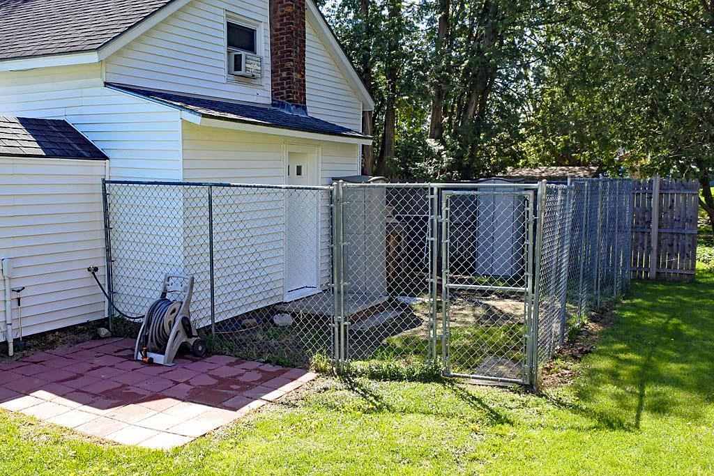 17 Butterfly Avenue Rutland, VT 05701 - Photo 4 of 27