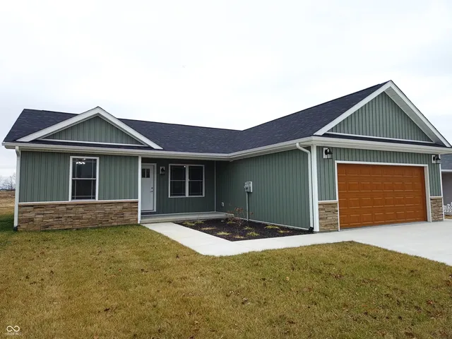 $244,900 | 737 Marley Lane, Seymour, IN 47274