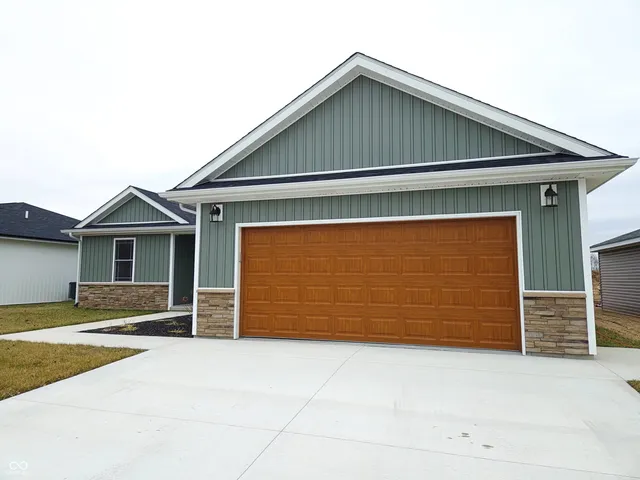 $244,900 | 737 Marley Lane, Seymour, IN 47274