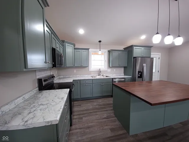 $244,900 | 737 Marley Lane, Seymour, IN 47274