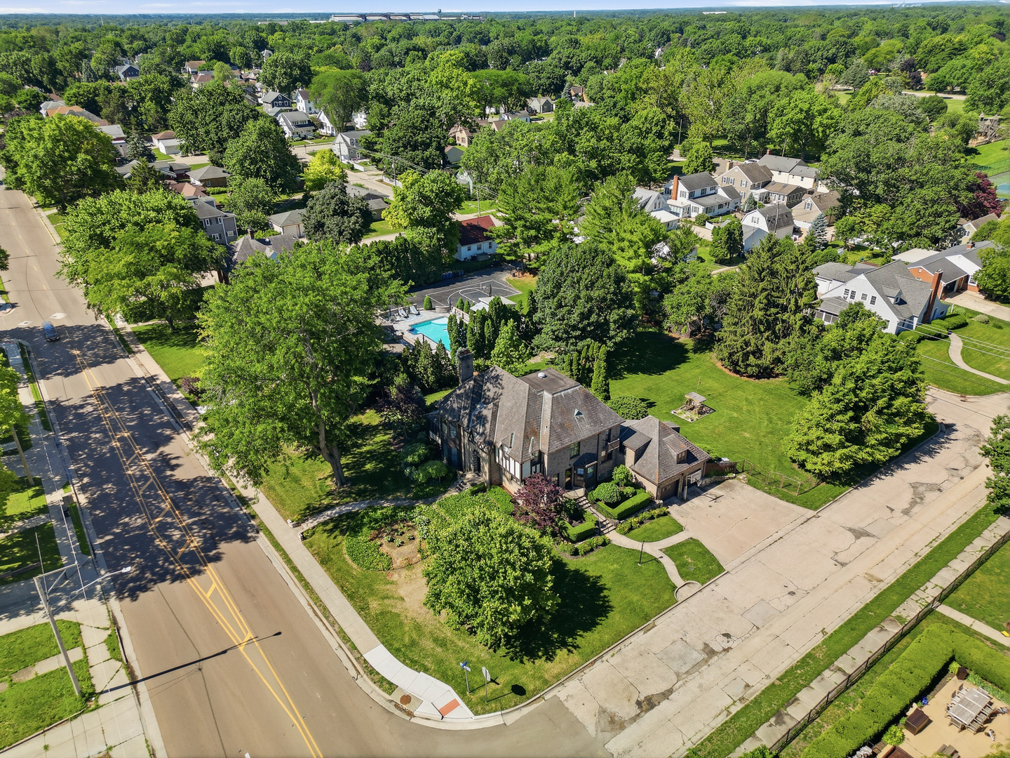 1507 Locust Street Sterling, IL 61081 - Photo 7 of 72