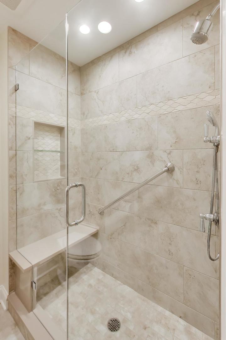 1066 Shermer Road, Unit 20 Northbrook, IL 60062 - Photo 12 of 27