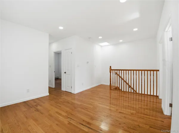 $3,100 | 2857 Lawton Avenue | Throgs Neck