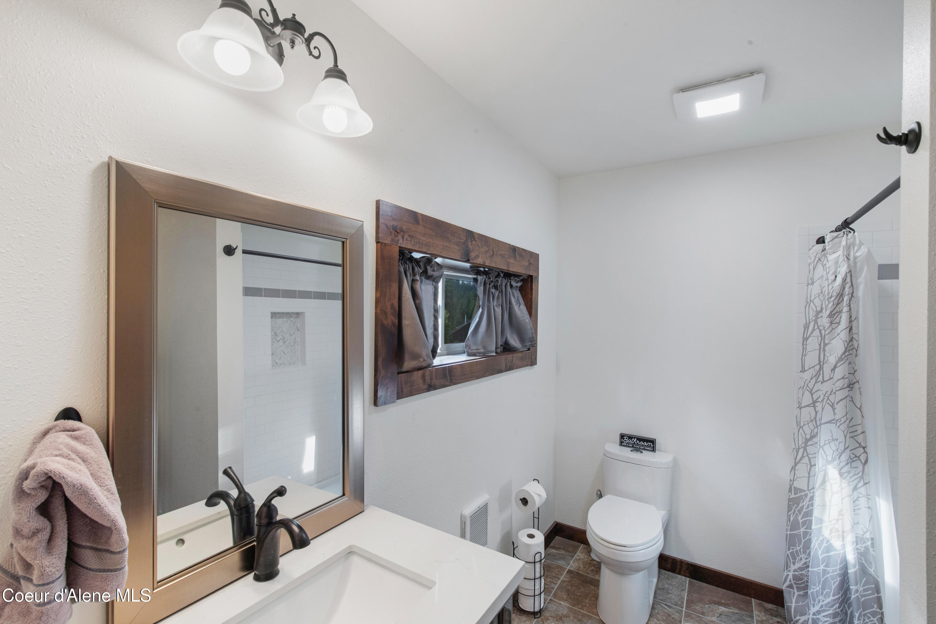 13875 South Ridgeview Drive Harrison, ID 83833 - Photo 69 of 74 ADU Bathroom-1