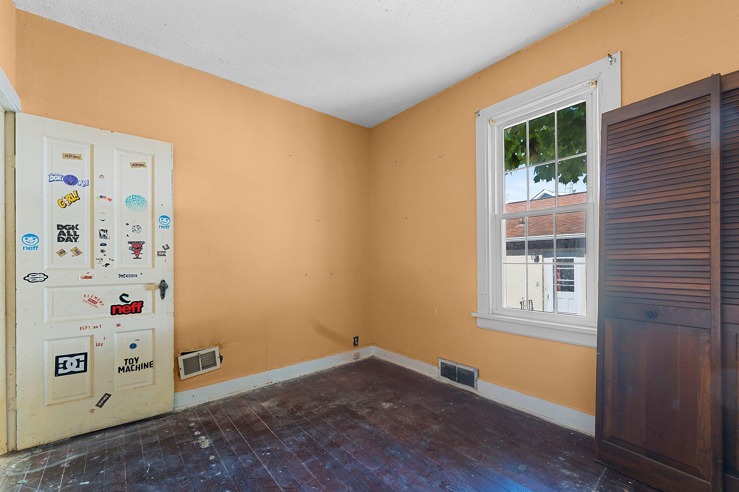 1718 28th Street Two Rivers, WI 54241 - Photo 12 of 38 039-171828thStreet-TwoRivers-WI-54241-SM