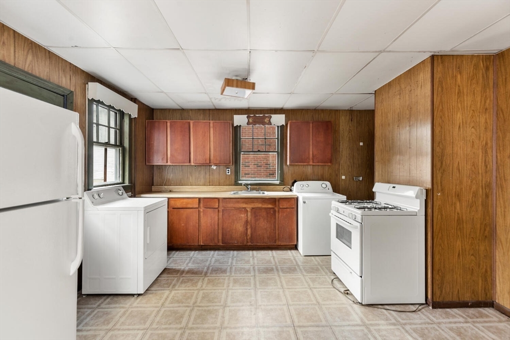 312 Charles River Road Watertown, MA 02472 - Photo 13 of 24