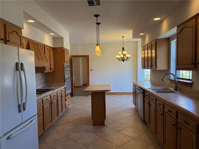 $2,950 | 4528 Kent Avenue, Metairie, LA 70006