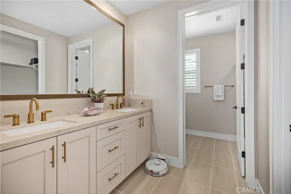 $3,288,000 | 142 Sabbia, Irvine, CA 92602