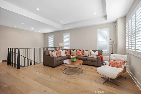 $3,288,000 | 142 Sabbia, Irvine, CA 92602