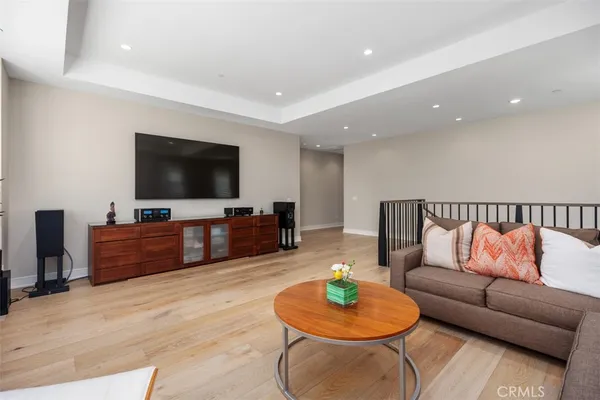 $3,288,000 | 142 Sabbia, Irvine, CA 92602