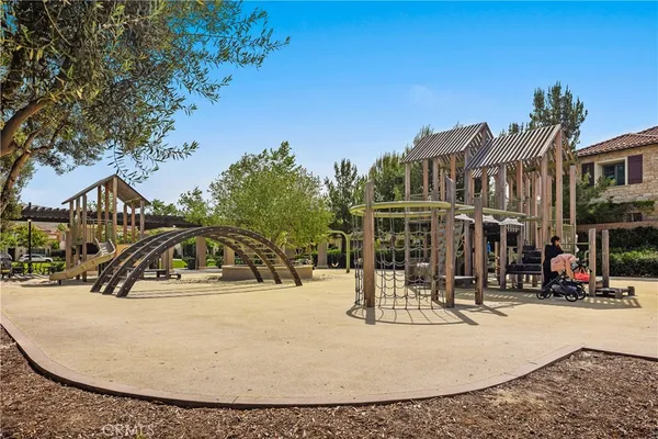 $3,288,000 | 142 Sabbia, Irvine, CA 92602