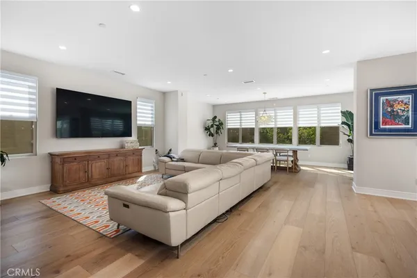 $3,288,000 | 142 Sabbia, Irvine, CA 92602