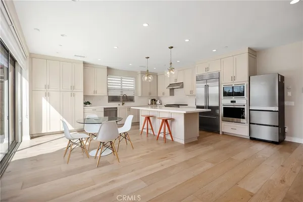 $3,288,000 | 142 Sabbia, Irvine, CA 92602