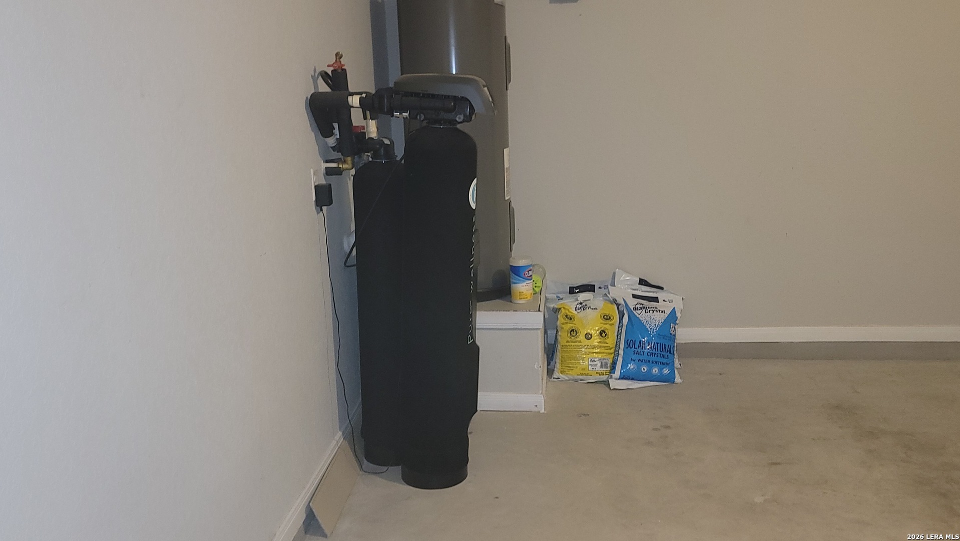 10335 Midsummer Converse, TX 78109 - Photo 12 of 15