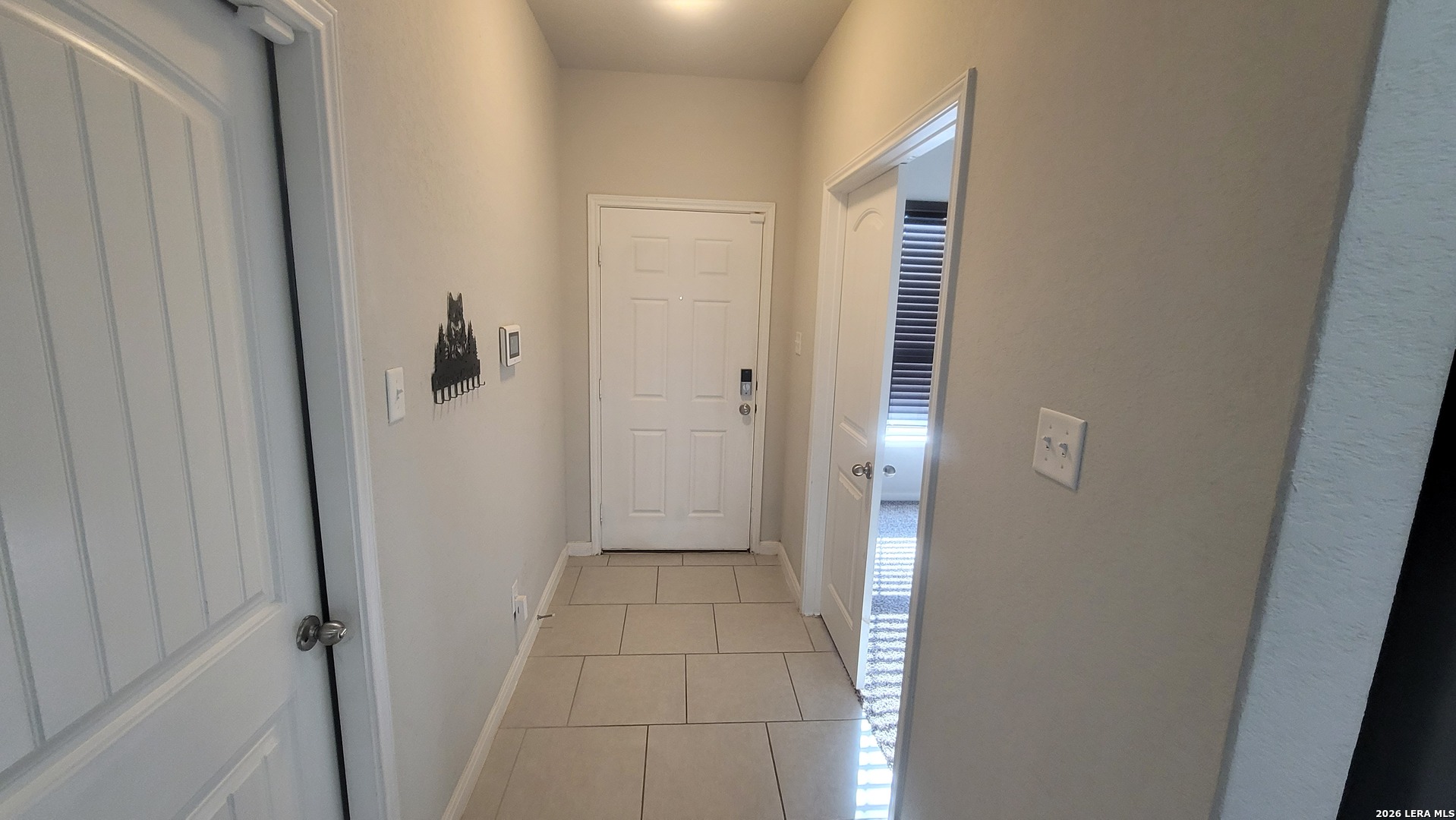 10335 Midsummer Converse, TX 78109 - Photo 2 of 15