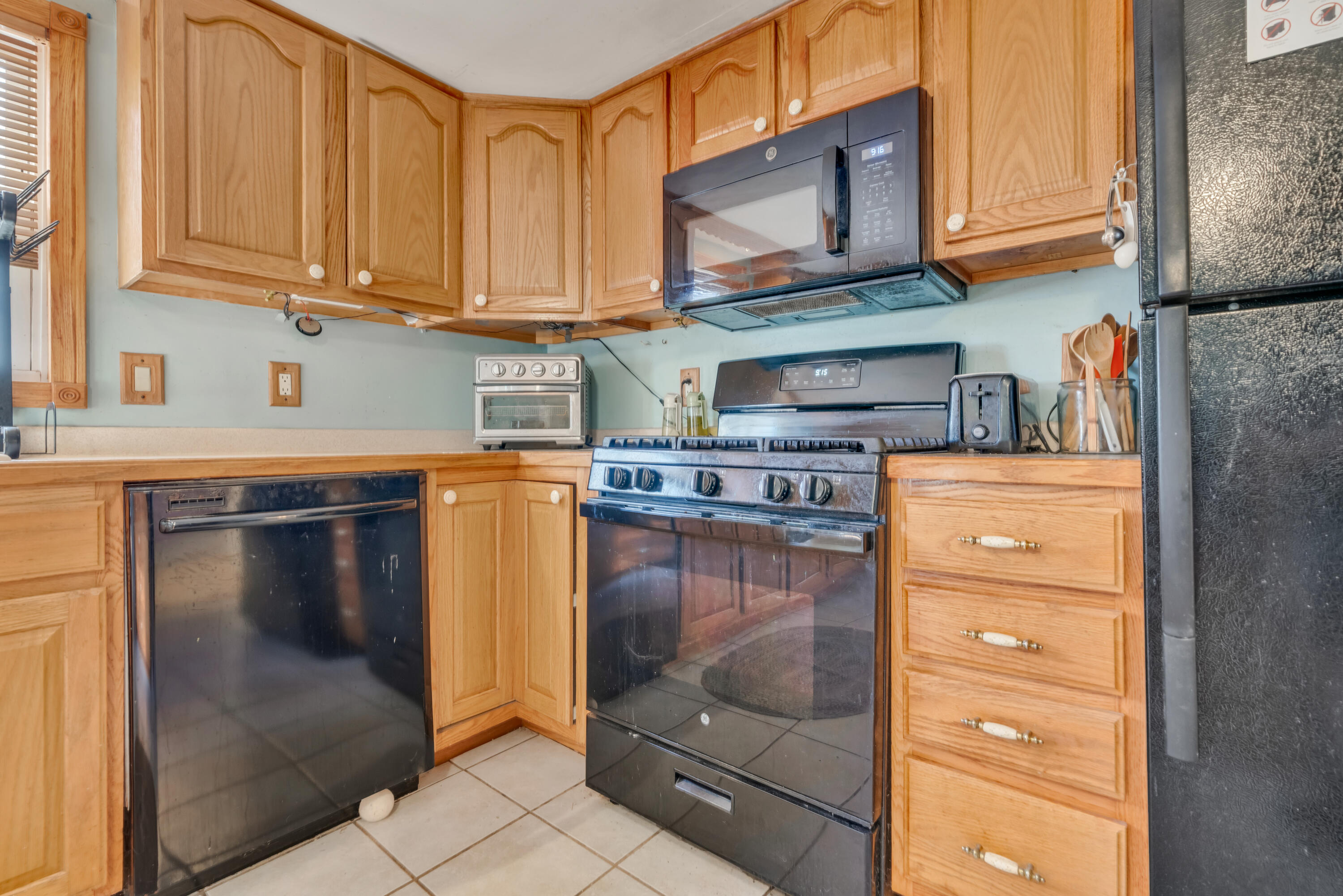 408 Gray Road Falmouth, ME 04105 - Photo 14 of 32 _DSC6561