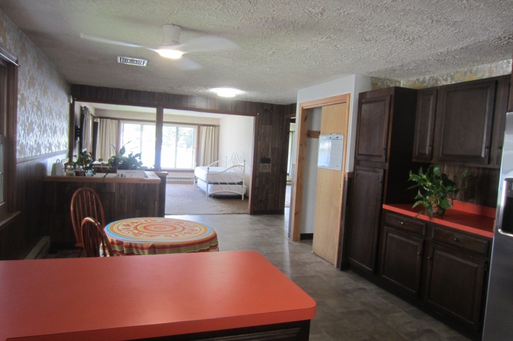 274 Killdeer Road Webster, MA 01570 - Photo 11 of 32 Gallery Image 11