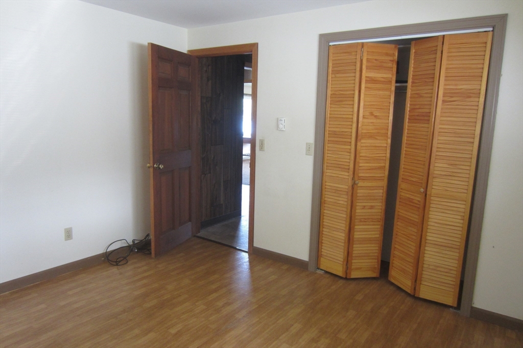 274 Killdeer Road Webster, MA 01570 - Photo 19 of 32 Gallery Image 19