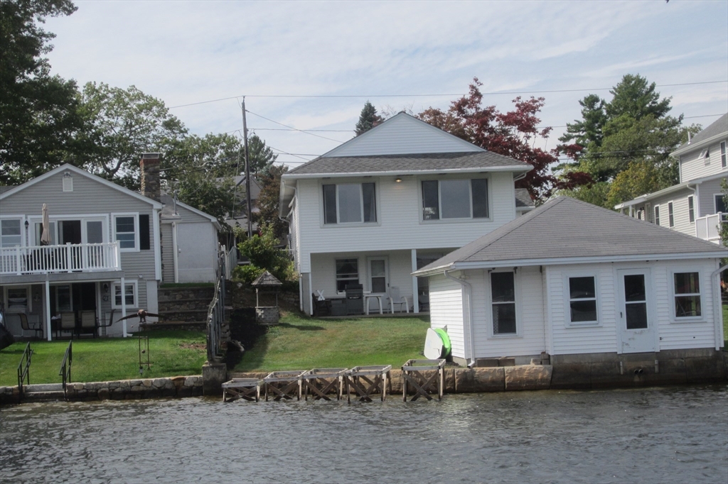 274 Killdeer Road Webster, MA 01570 - Photo 3 of 32 Gallery Image 3