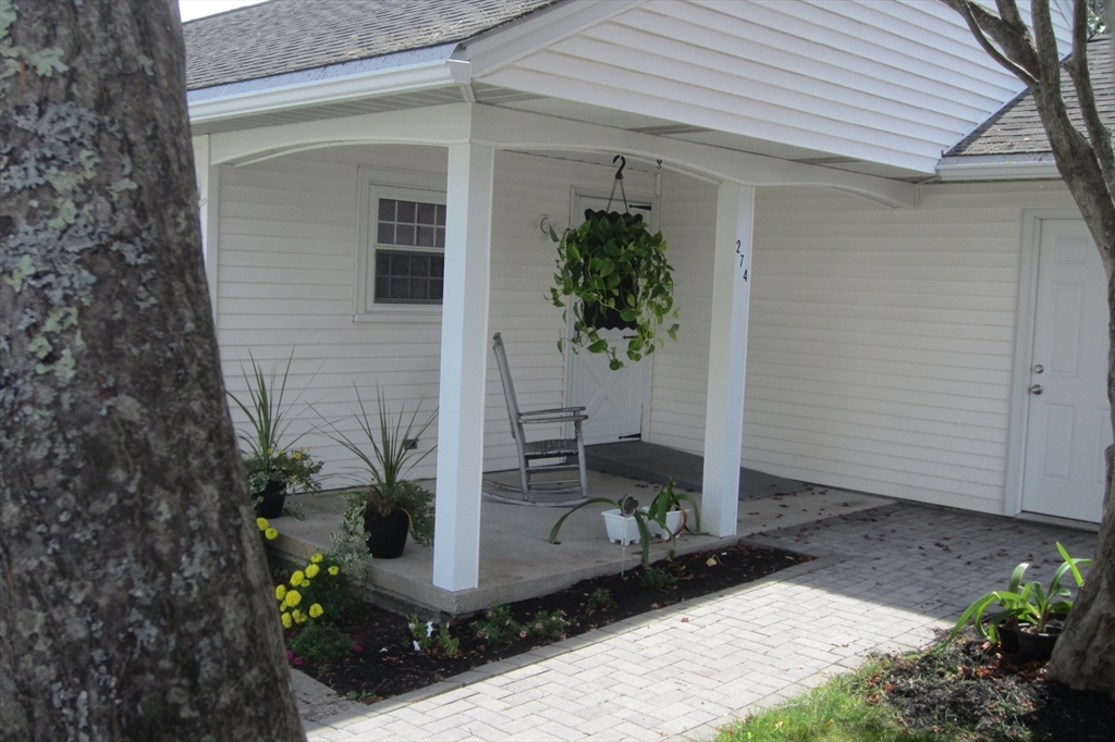 274 Killdeer Road Webster, MA 01570 - Photo 5 of 32 Gallery Image 5