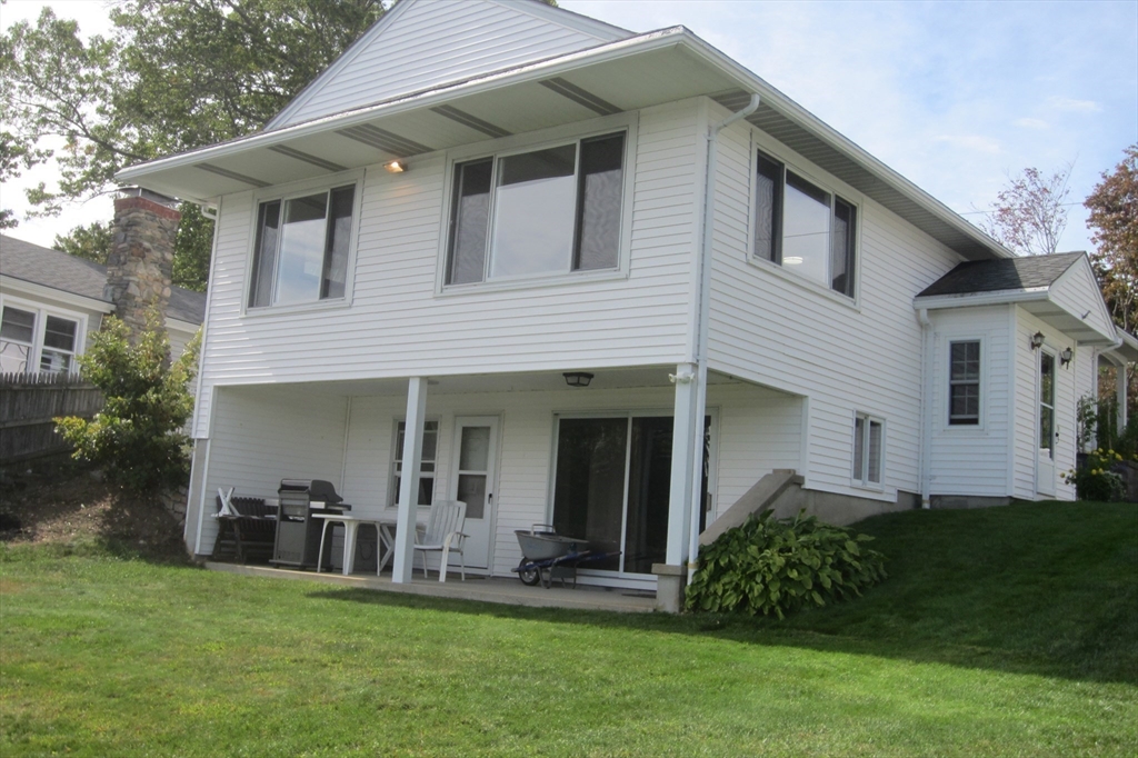 274 Killdeer Road Webster, MA 01570 - Photo 9 of 32 Gallery Image 9