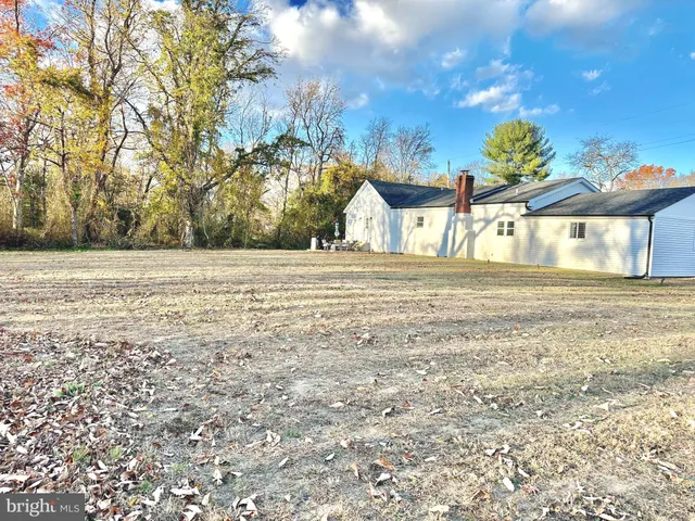 a view of a outdoor space